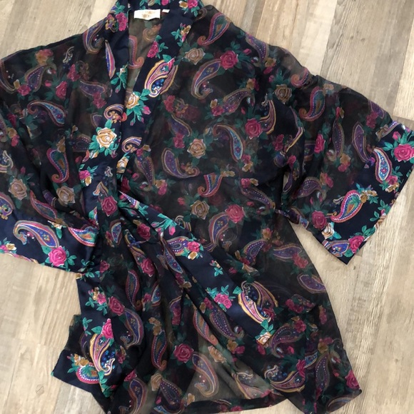 Victoria’s Secret Vintage Paisley Floral Robe - Picture 5 of 7